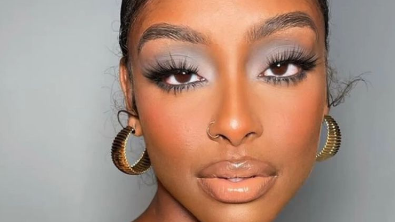 10 NYE Makeup Looks To Try For 2022 | Priceless