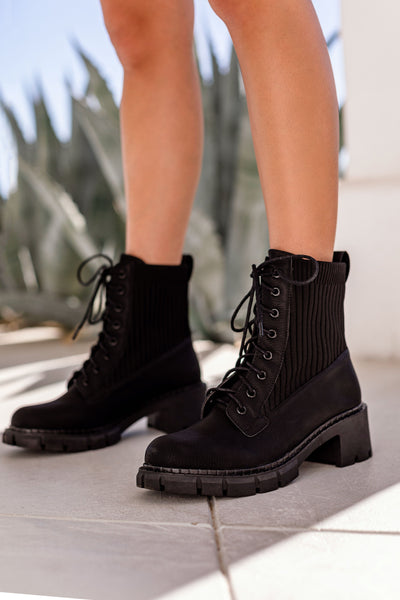  Black Boots