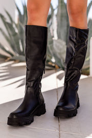  Black Boots