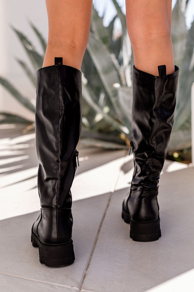  Black Boots