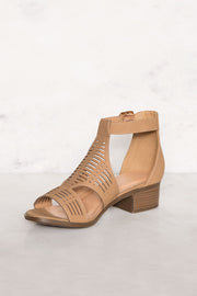 Shoes - Jilian Low Block Heel Sandals - Tan